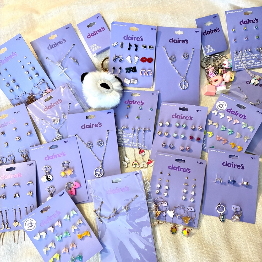 WOW 8 Claire's Earring Sets NEW Party Gifts Birthday Favors